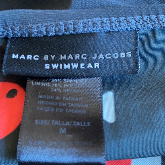 Marc by Marc Jacob’s Kissing Fish Tankini - Picture 4 of 5